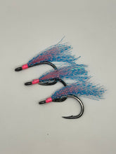 Load image into Gallery viewer, 7/0 Blueglow Live bait x3
